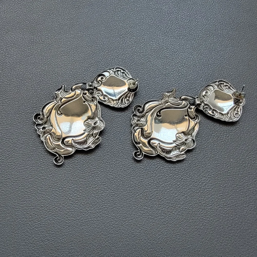 Statement Silver-Tone Art Nouveau Revival Earrings – Ornate Floral Scroll Design